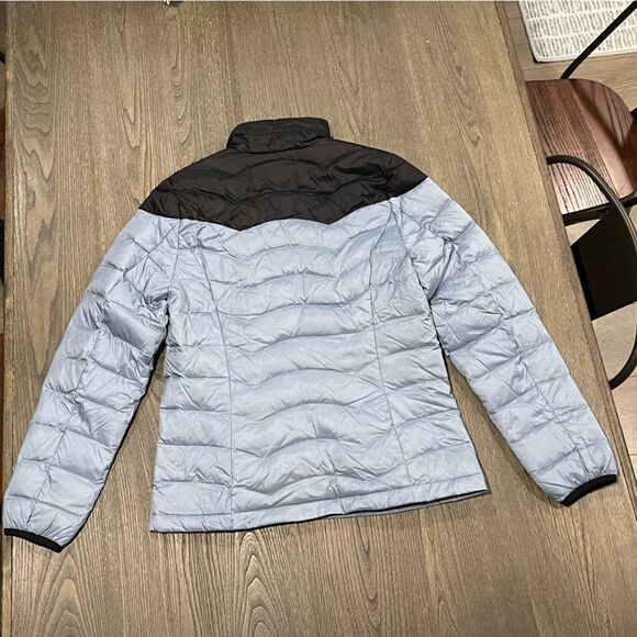 NWOT Eddie Bauer Women's Blue Black Colorblock 650 Down Puffer Coat Size S - Picture 6 of 7